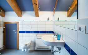 Das Badezimmer im Il Nido. 